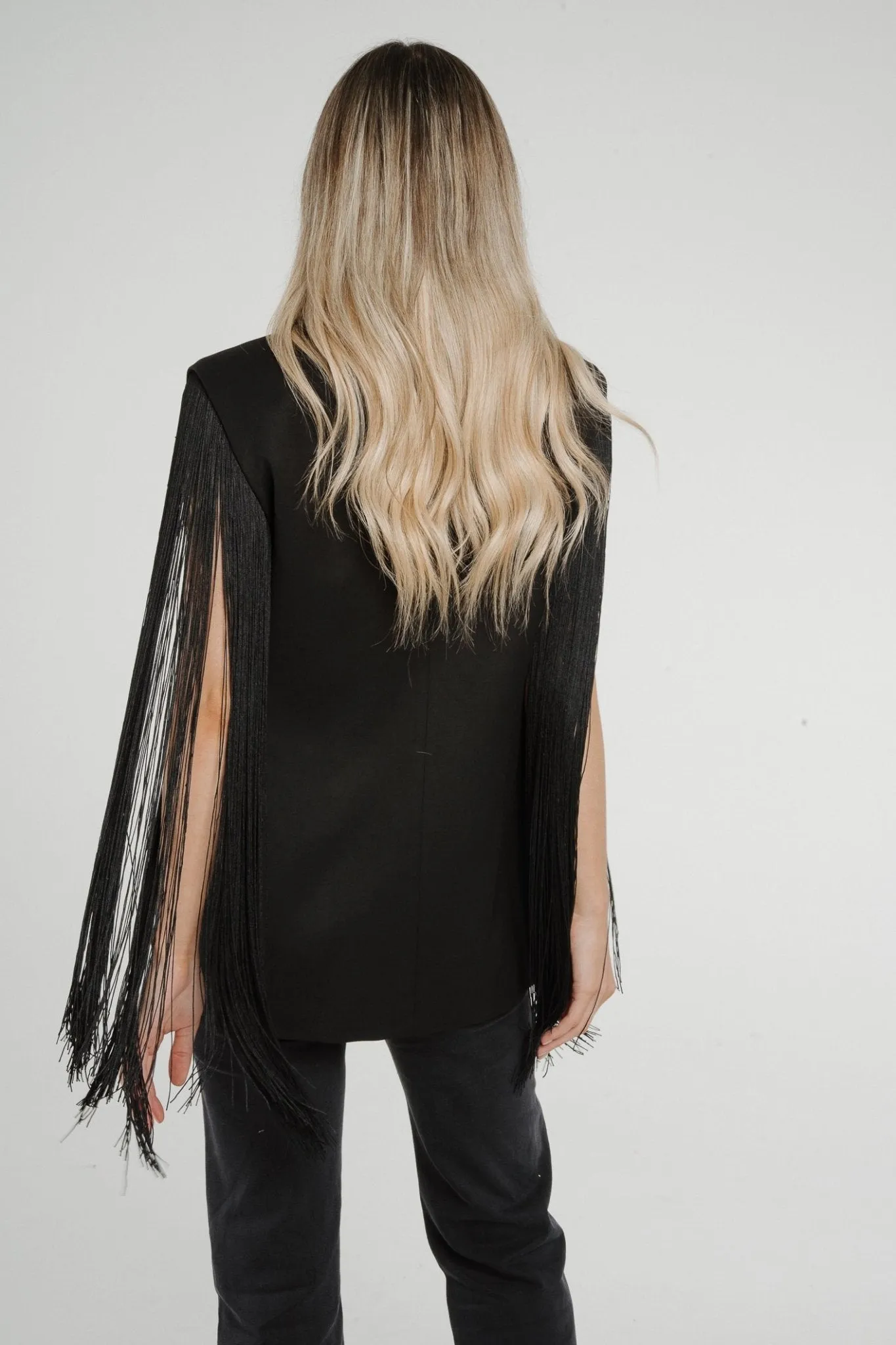 Alana Fringed Sleeveless Blazer In Black